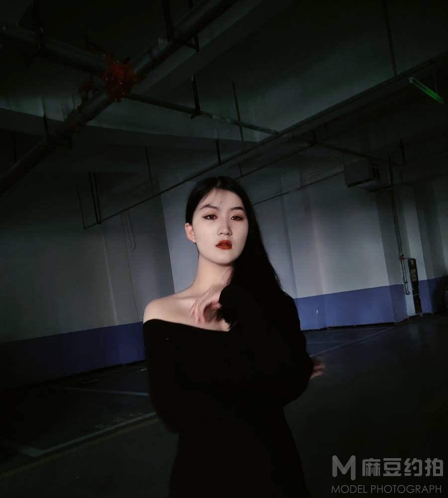 暗黑模特