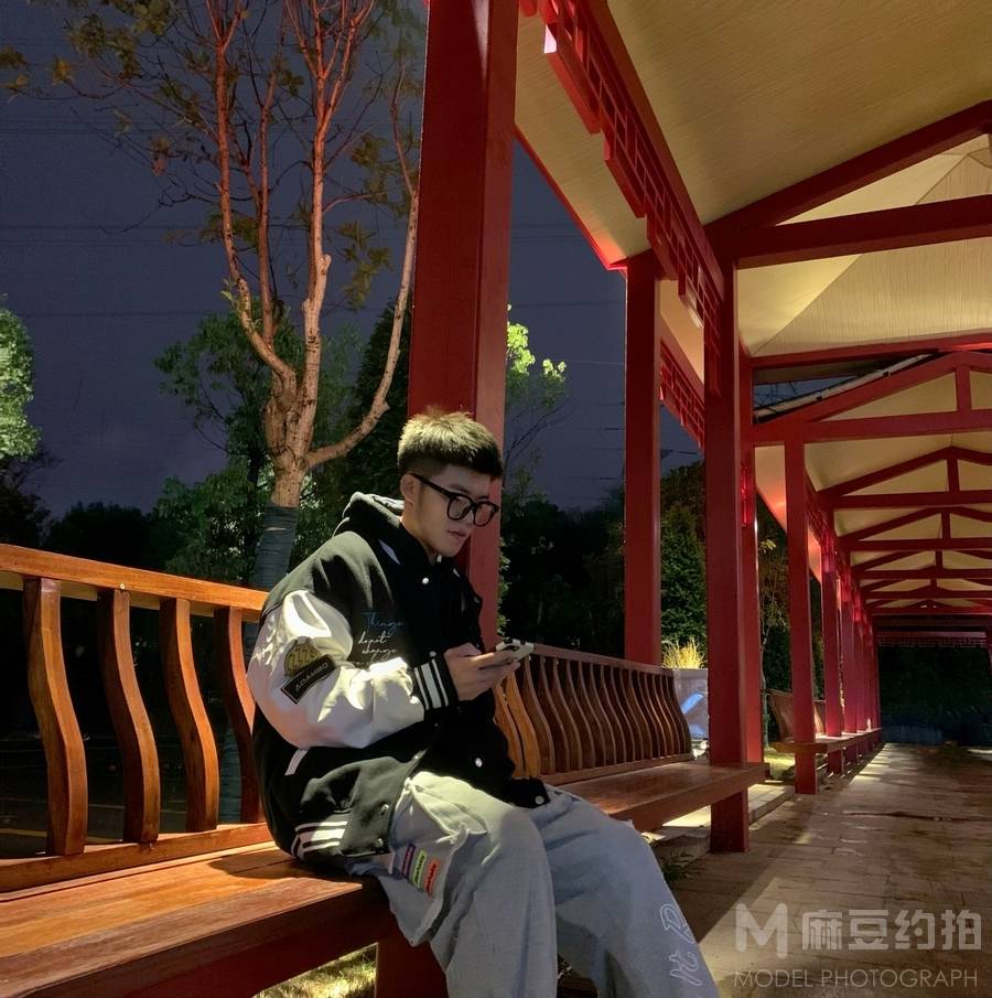 暗黑模特