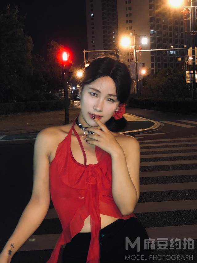 夜景模特