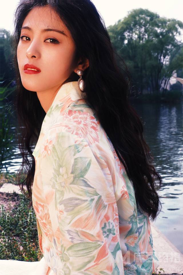 胶片模特