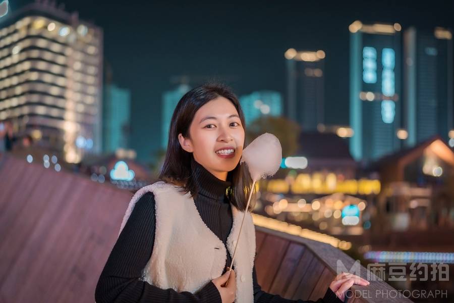 夜景模特