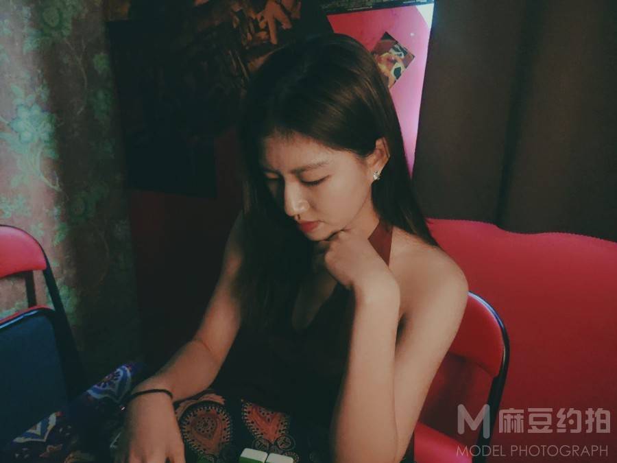 宝丽来模特