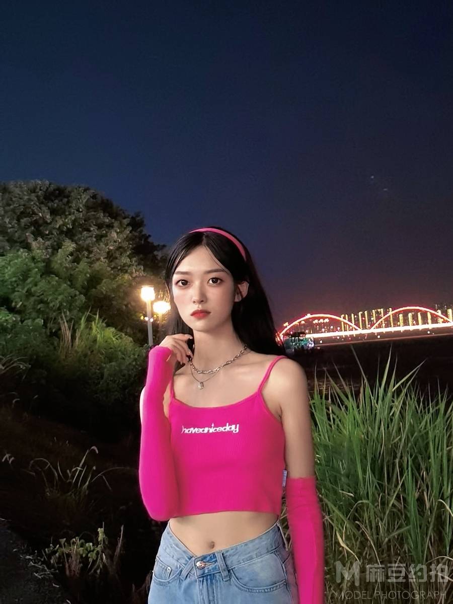 夜景模特