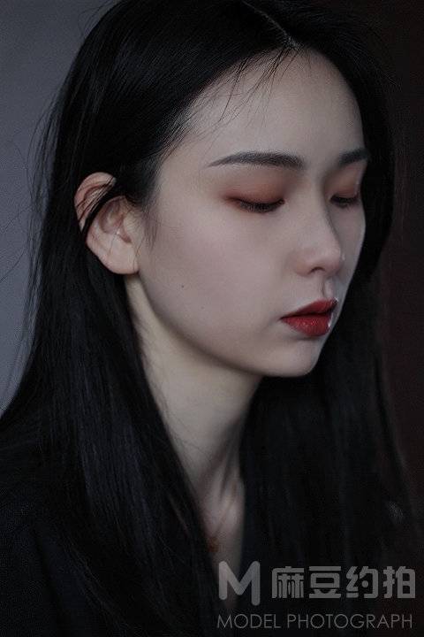 胶片模特