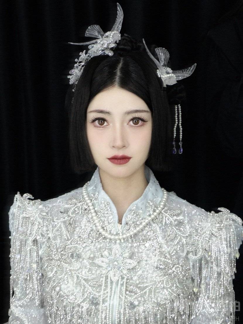 妆容模特