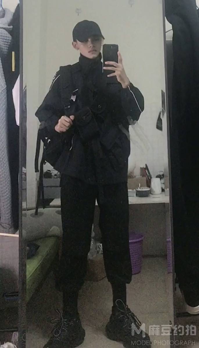 暗黑模特