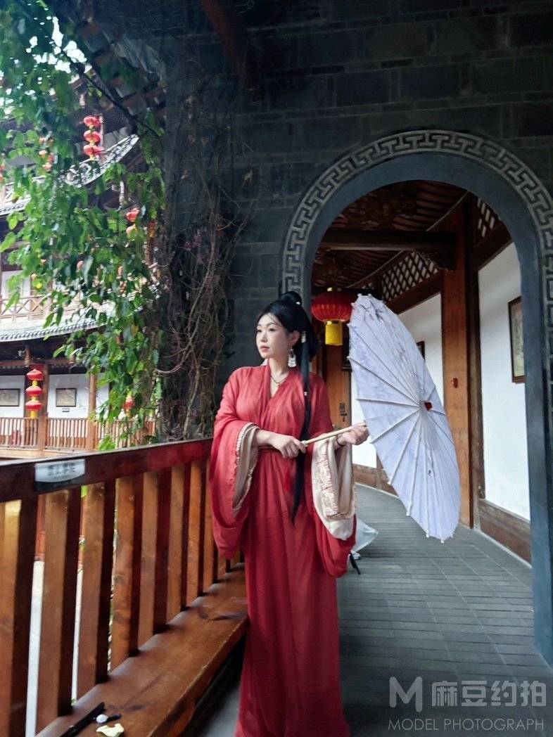 汉服模特