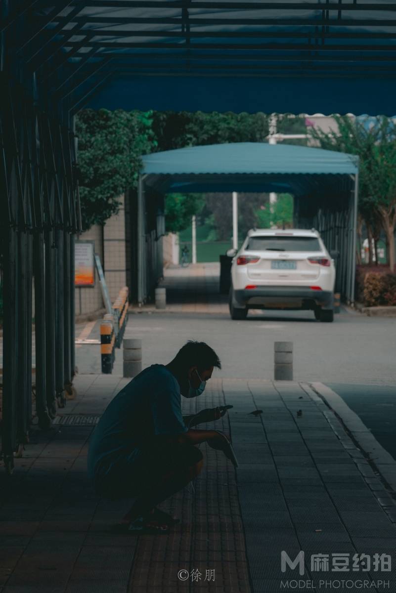 情绪模特
