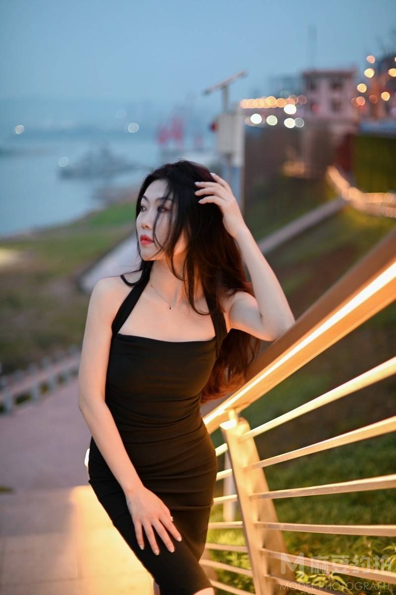 夜景模特