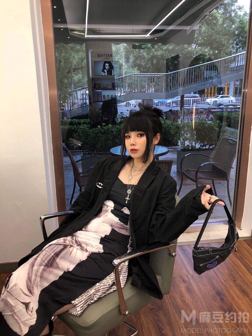 暗黑模特