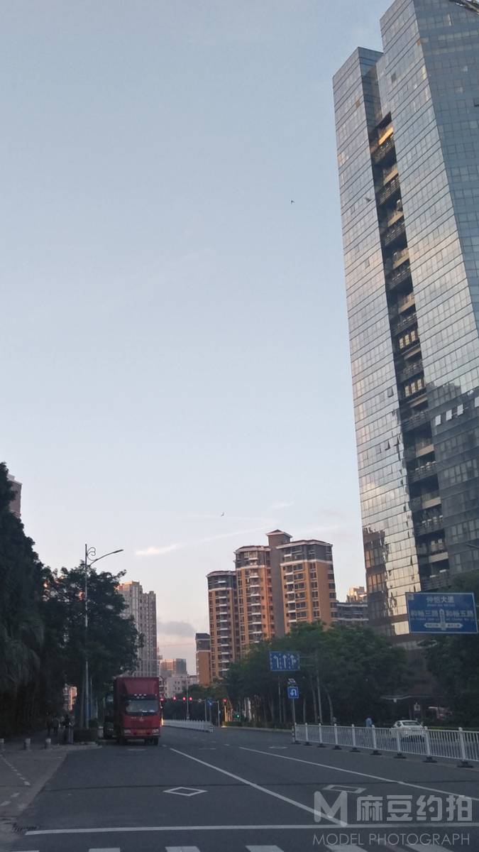 清新模特