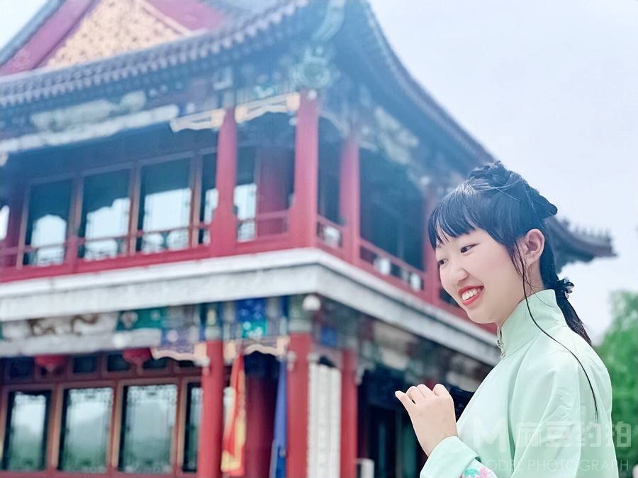 汉服模特