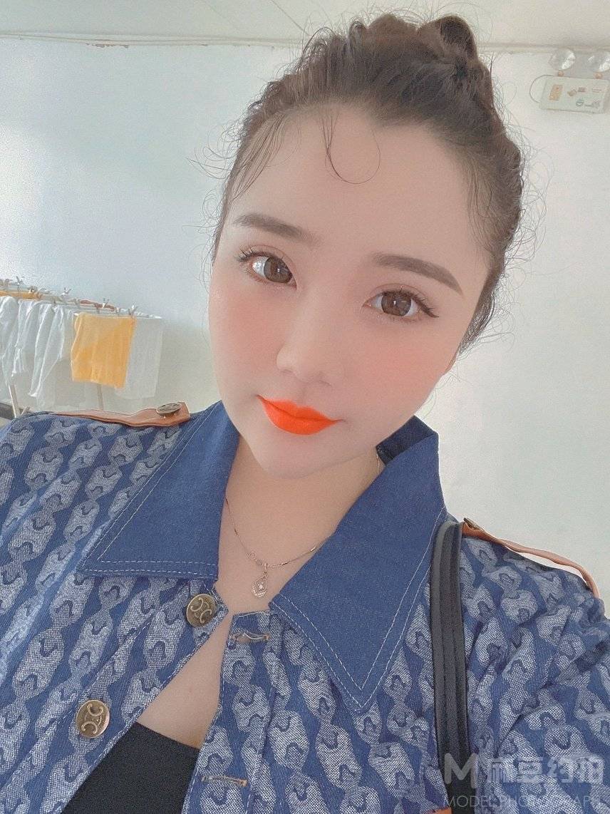 孕照模特