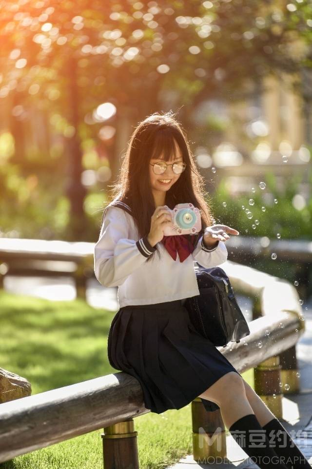 校园模特