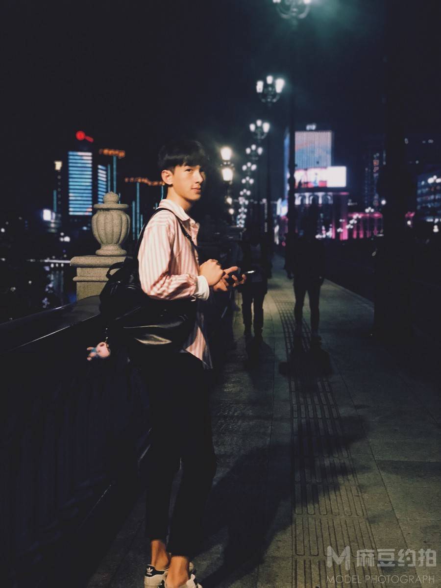 情侣模特