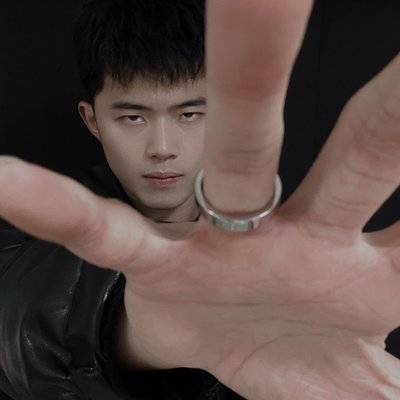 黑白模特