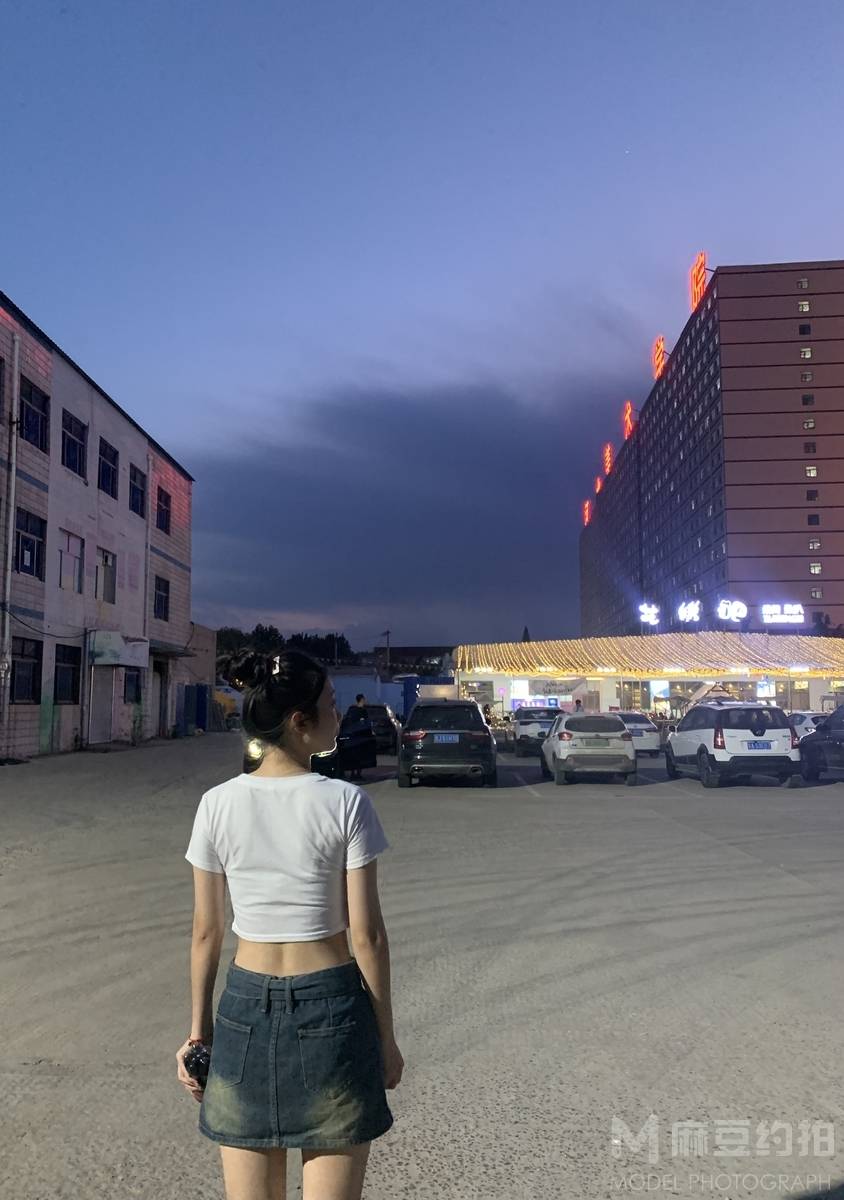 清新模特