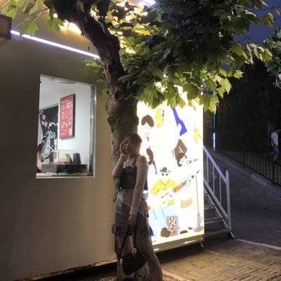 夜景模特