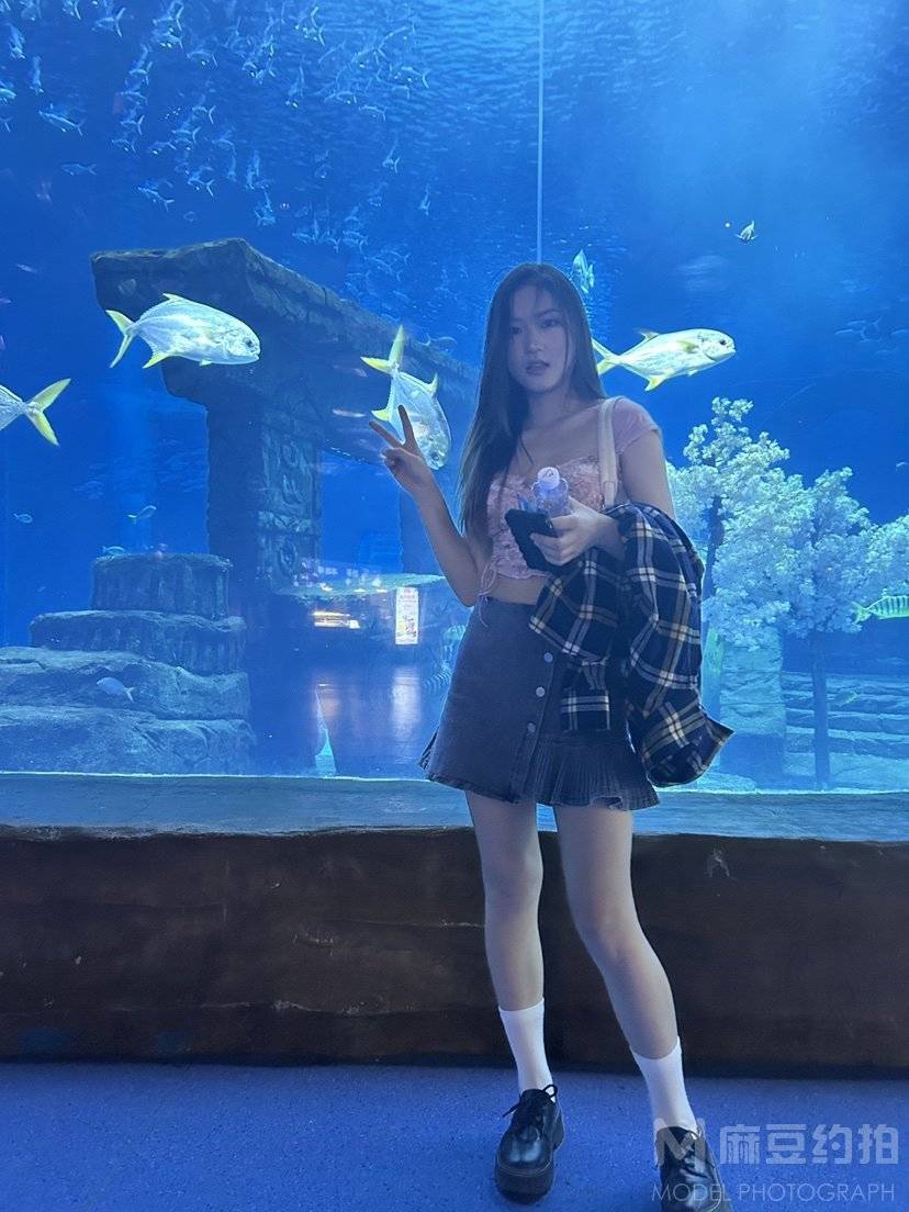 妆容模特