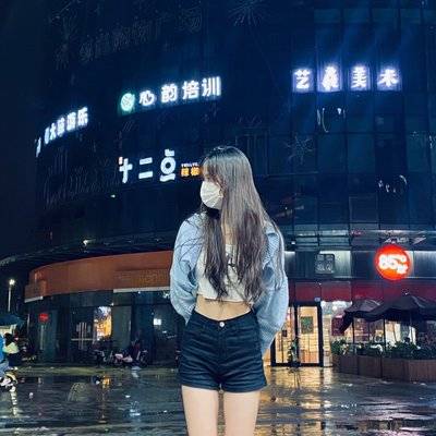 夜景模特