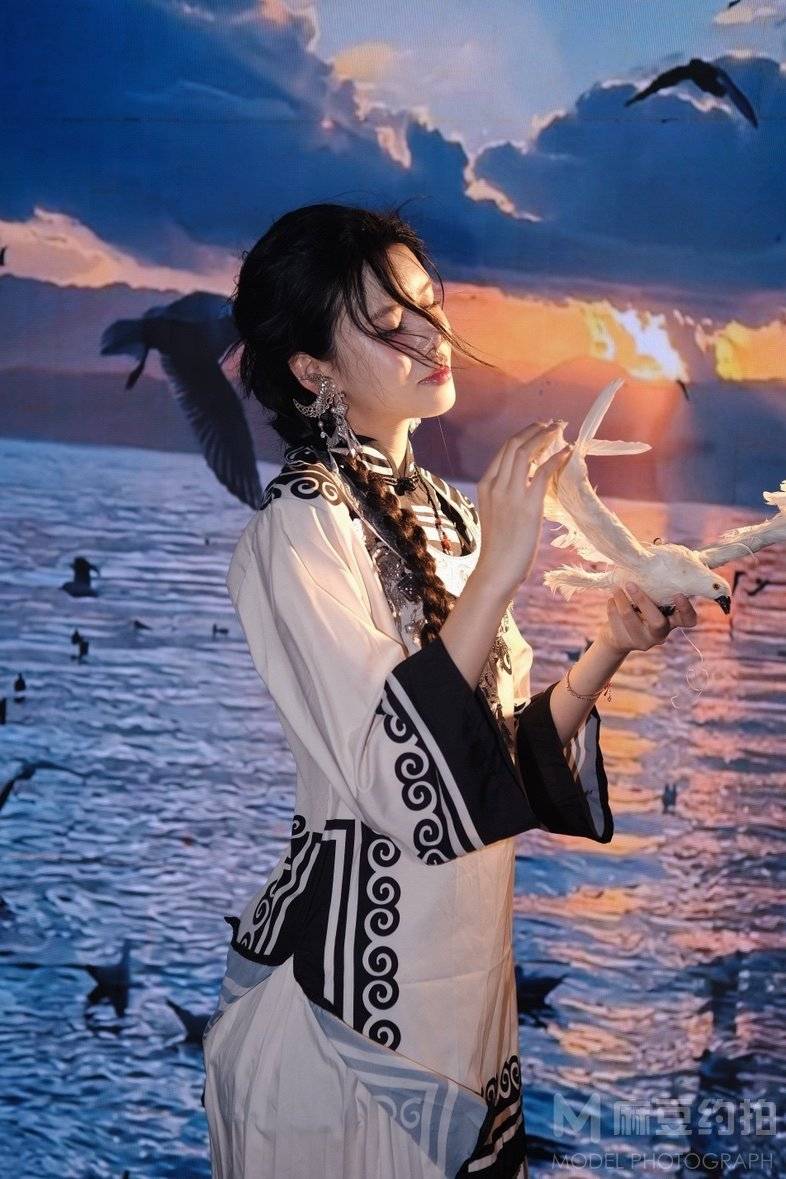 宝丽来模特