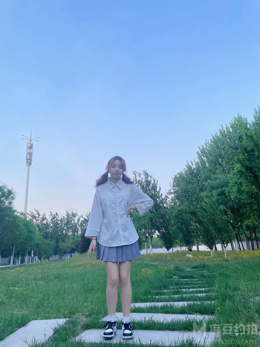 校园模特