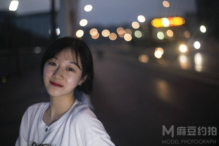 夜景模特