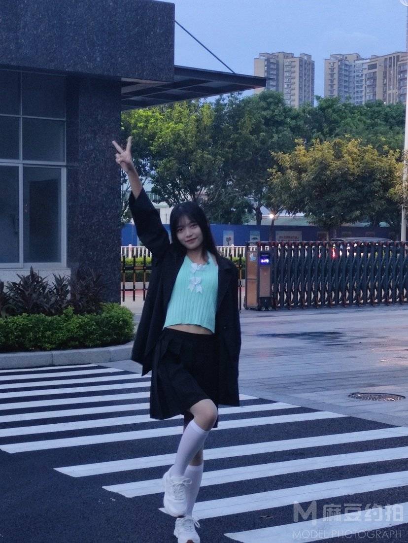 清新模特