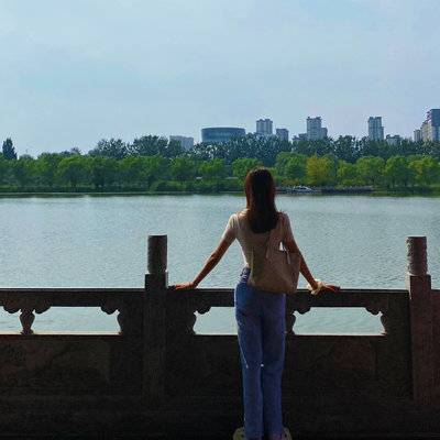 宝丽来模特