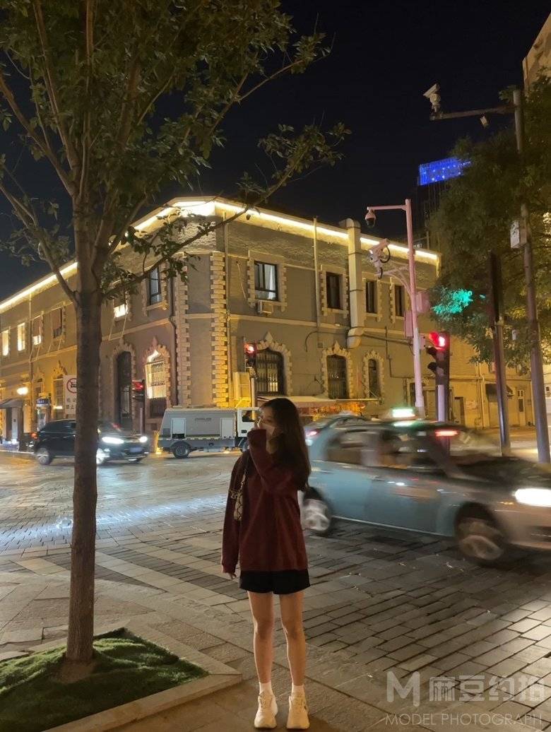 夜景模特