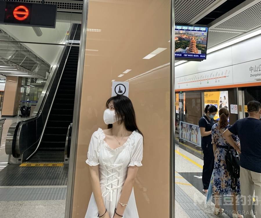 校园模特