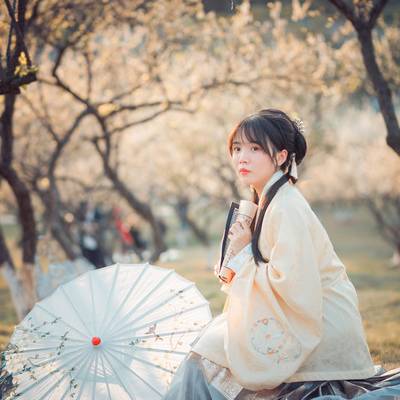汉服模特