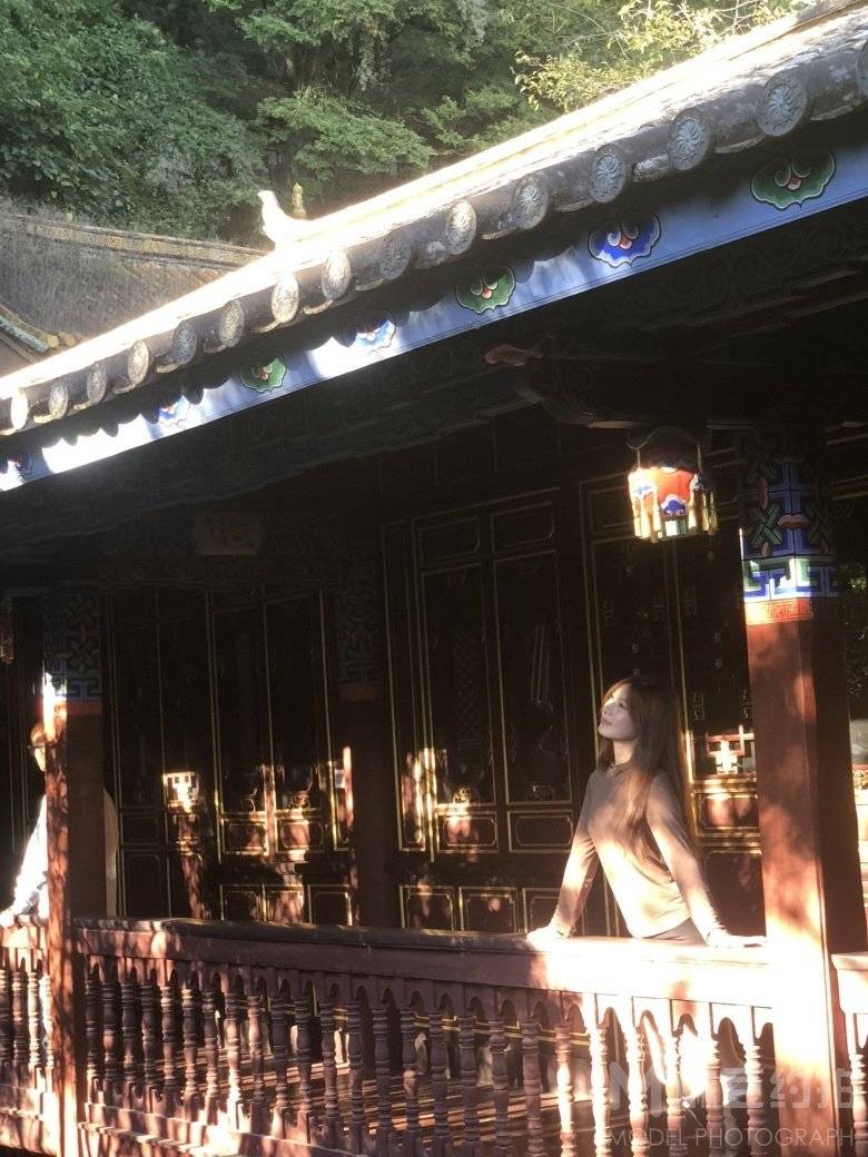 纪实模特