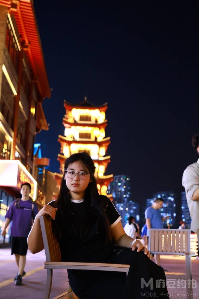 夜景模特