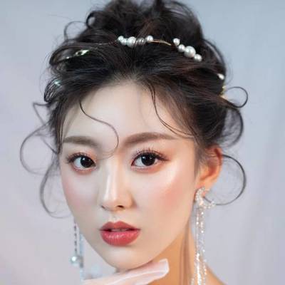 妆容模特