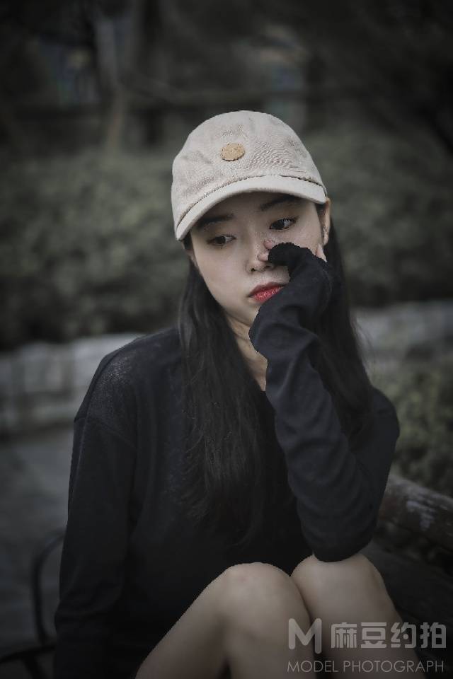 情绪模特