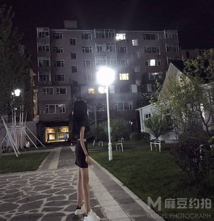 夜景模特