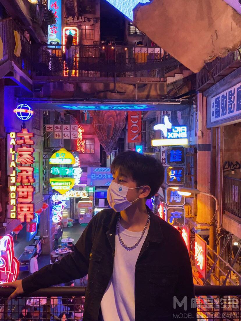 校园模特
