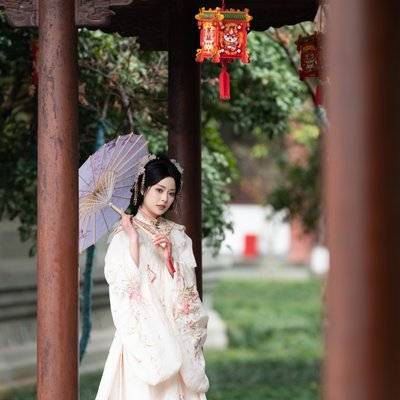 汉服模特