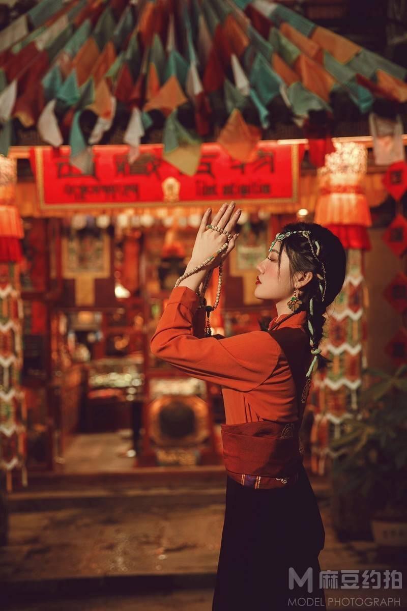 妆容模特