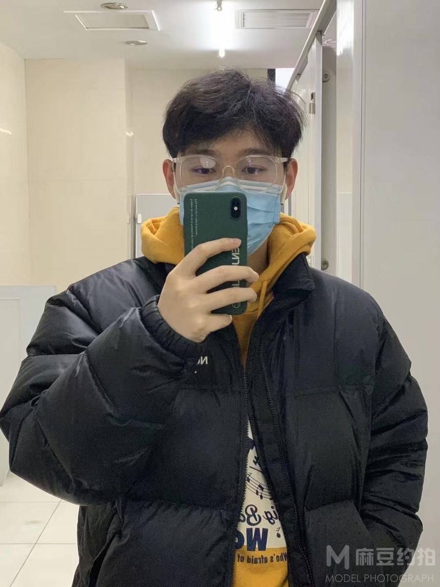 黑白模特