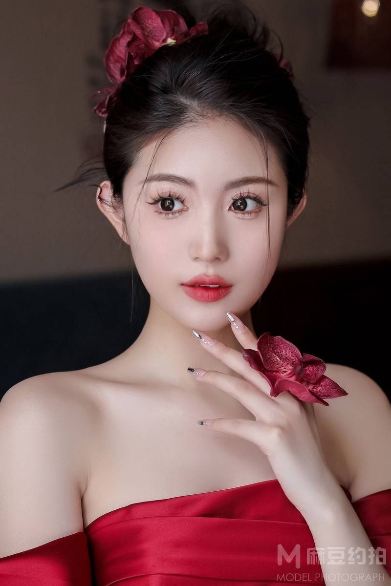 妆容模特