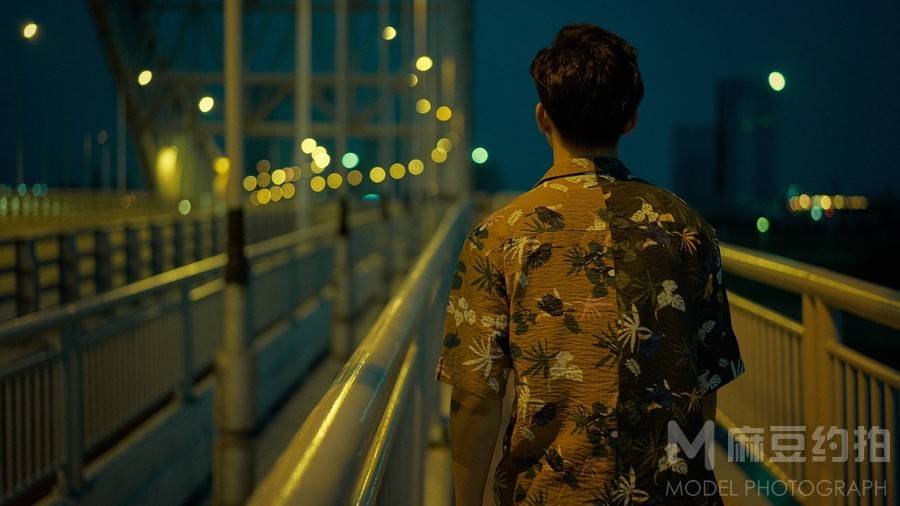 夜景模特