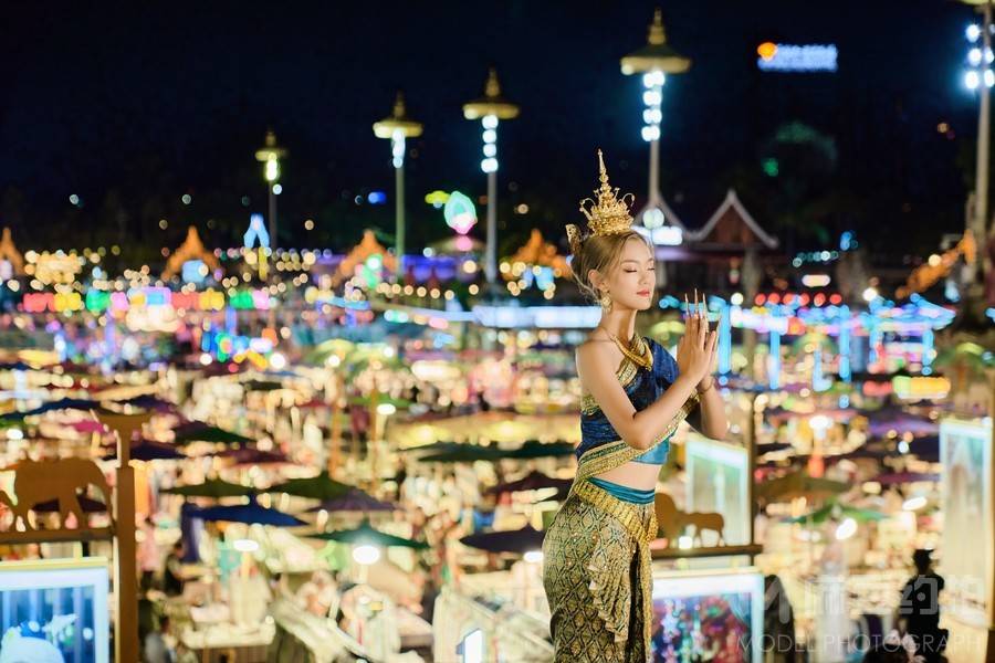夜景模特