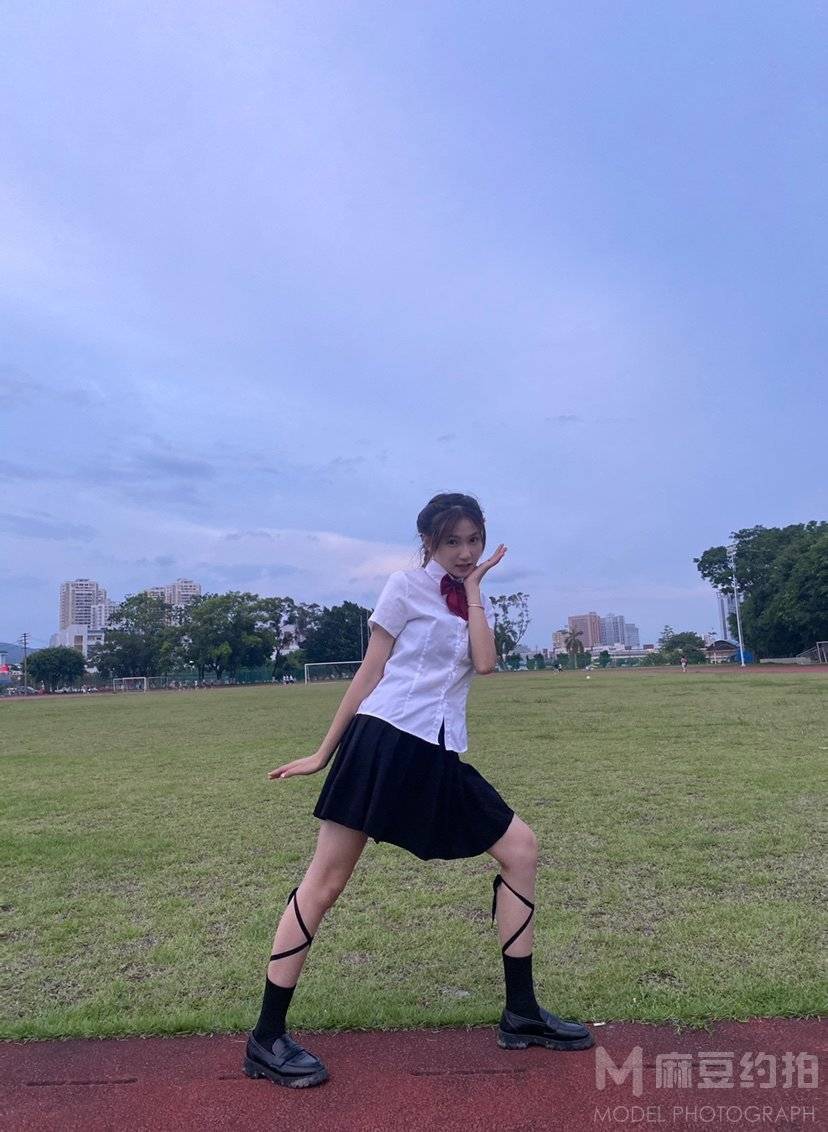 校园模特