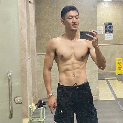 黑白模特