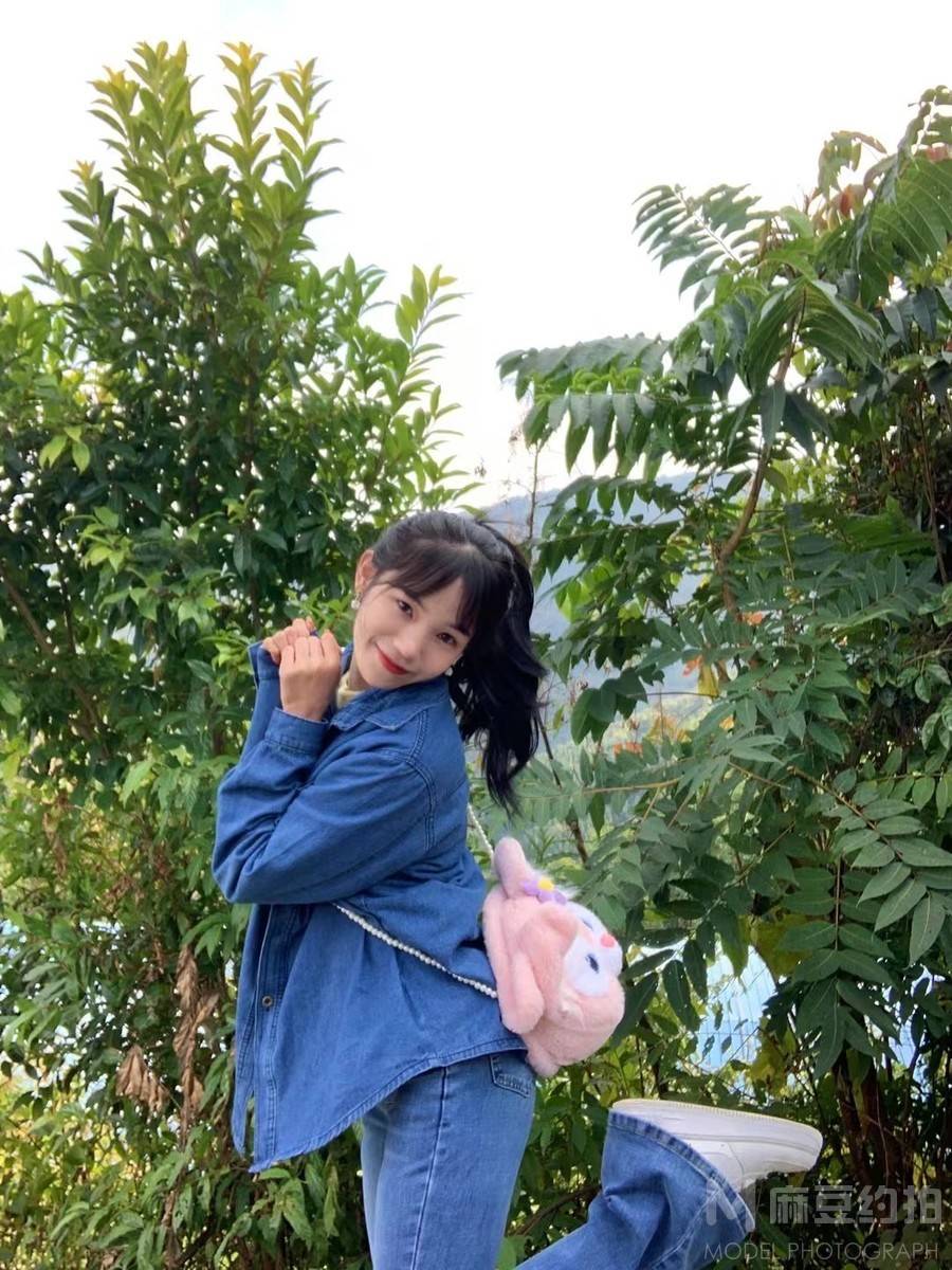 妆容模特