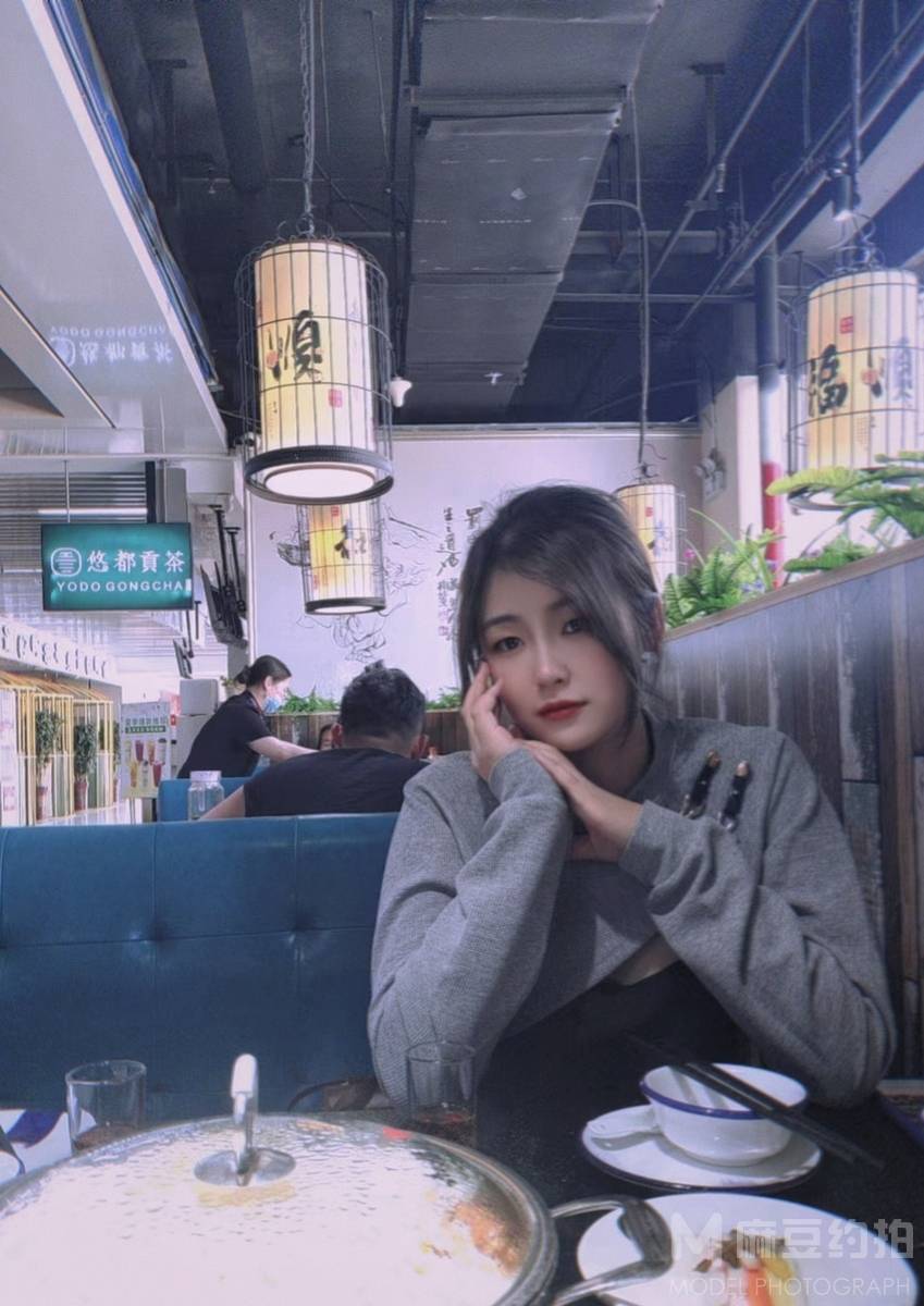 校园模特