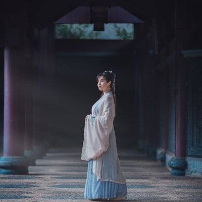 汉服模特
