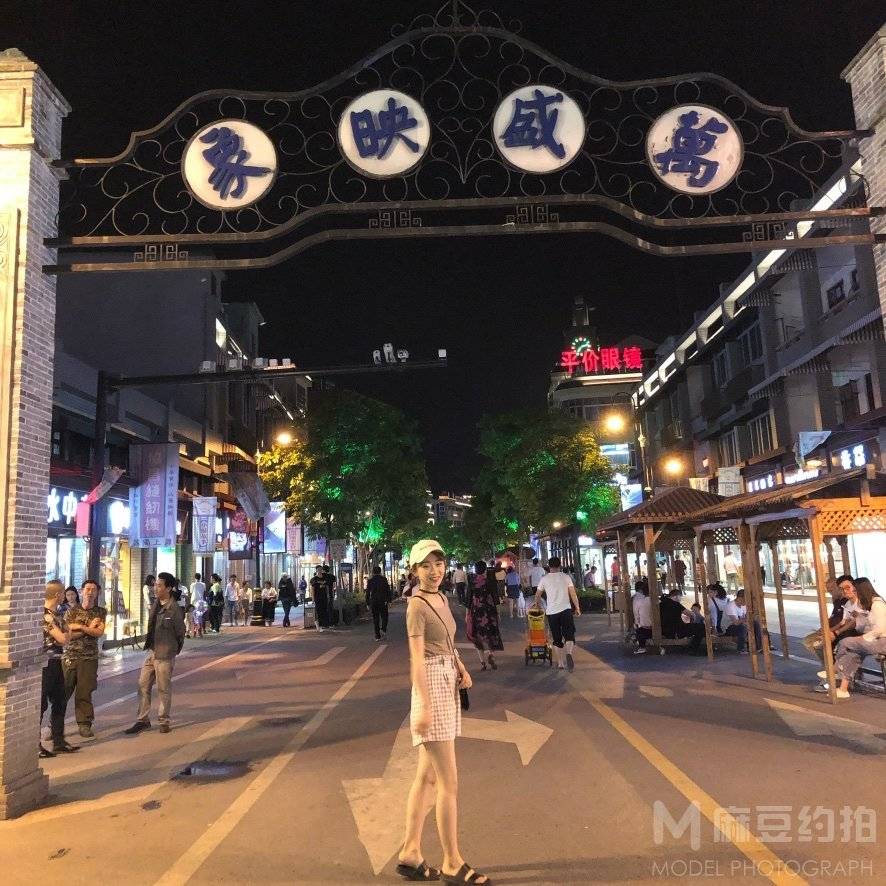 汉服模特